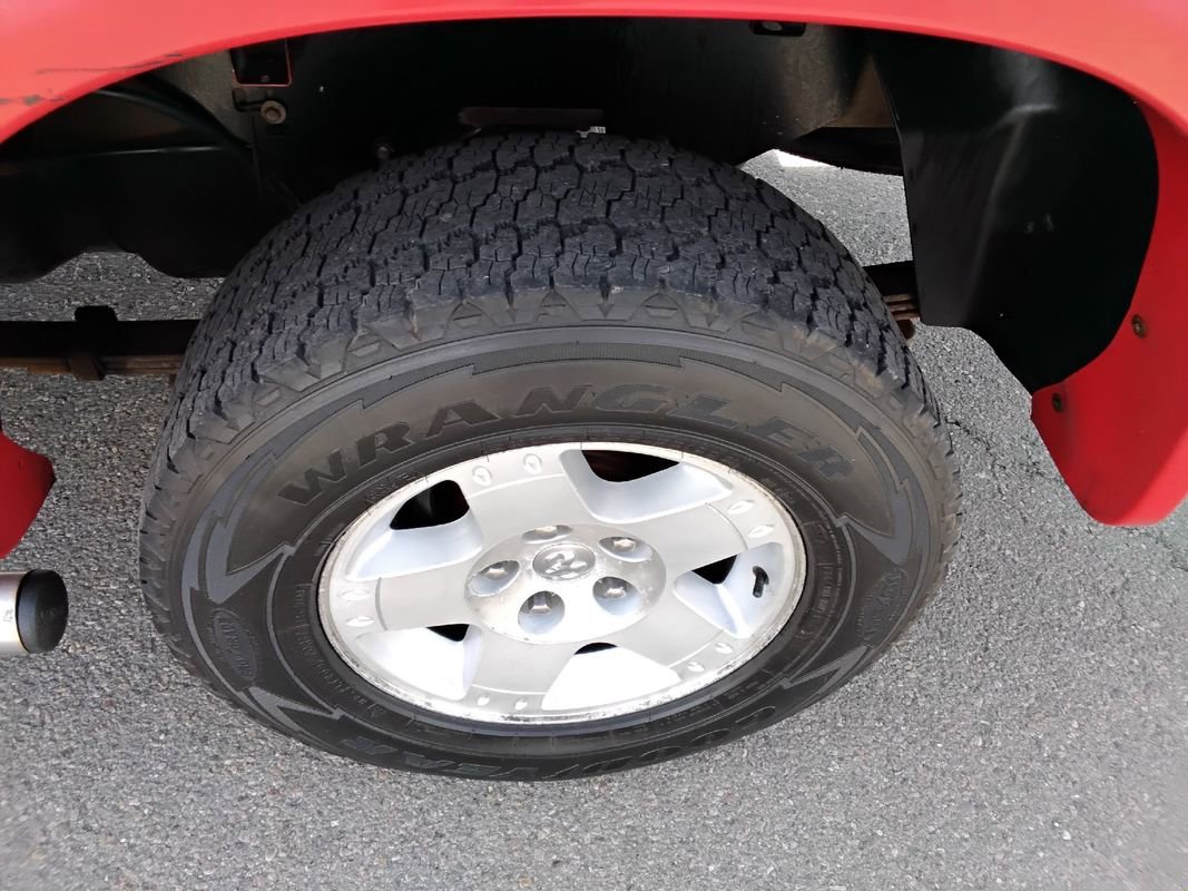 Used 2005 Dodge Ram 1500 Truck SLT w/ Trailer Tow Group AWD/4WD image 9