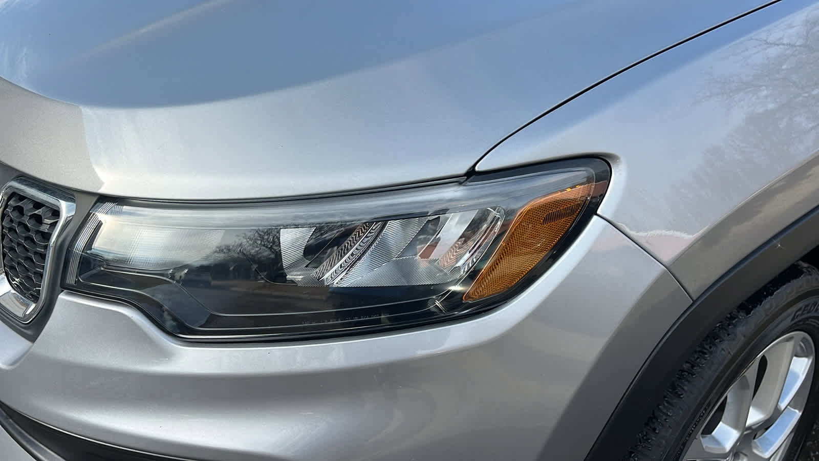 Used 2024 Jeep Compass Latitude image 9