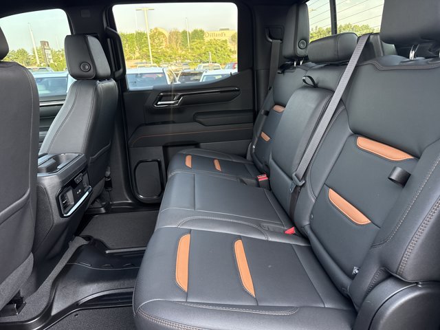 Used 2023 GMC Sierra 1500 AT4 w/ AT4 Premium Package AWD/4WD image 6