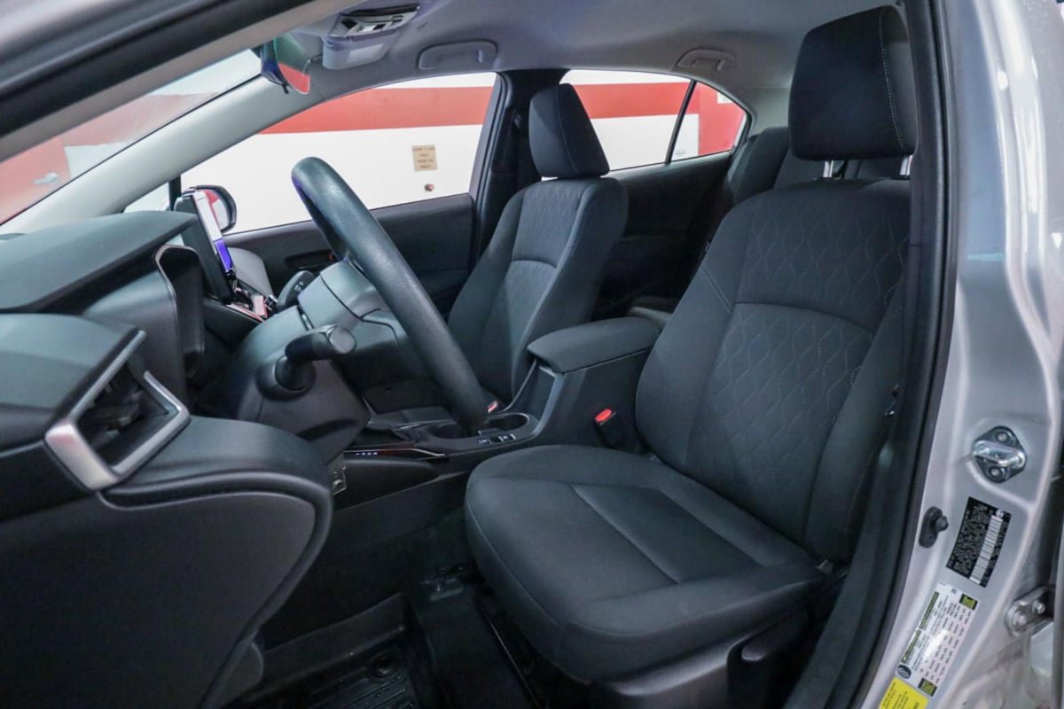 Used 2023 Toyota Corolla LE FWD image 16