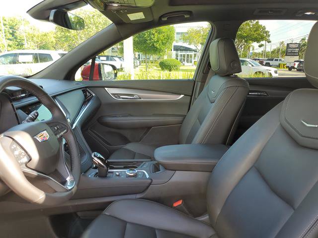 Used 2024 Cadillac XT6 Luxury FWD image 40