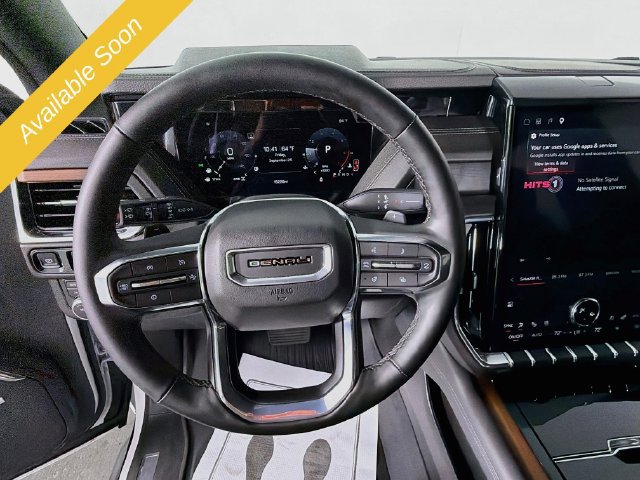 Used 2025 GMC Yukon Denali AWD/4WD image 11