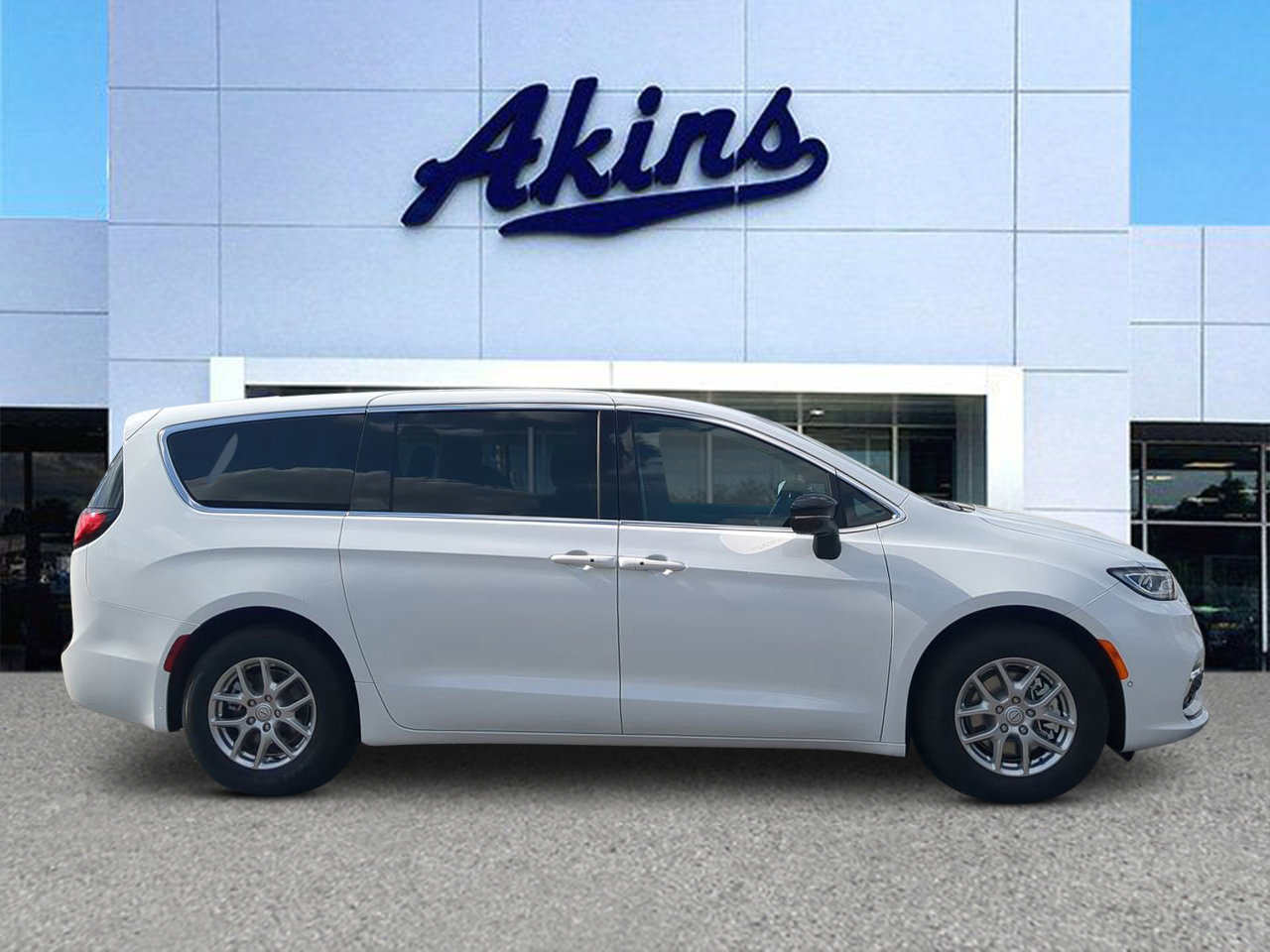 New 2026 Chrysler Pacifica Select image 1