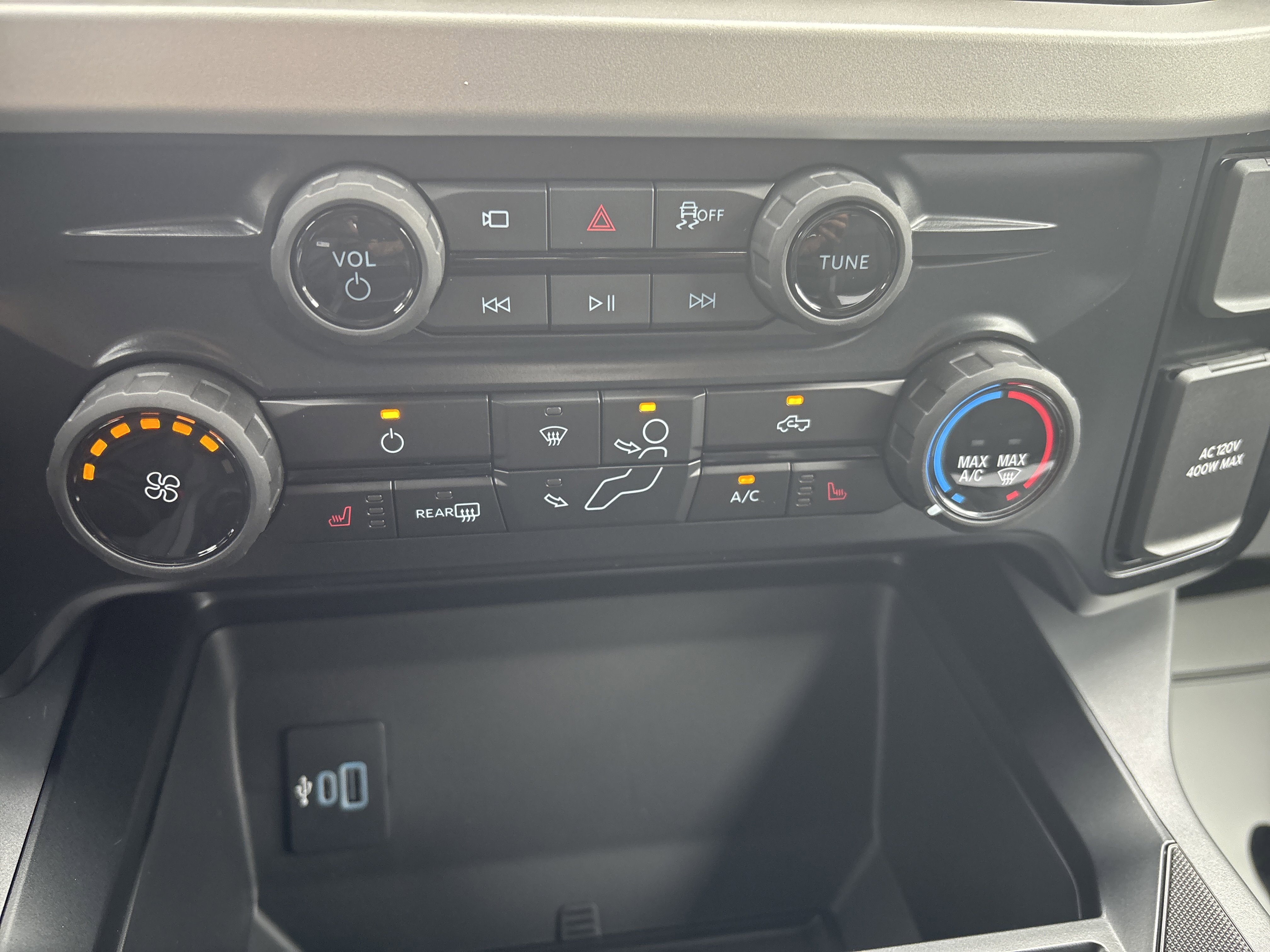 New 2026 Ford F250 4x4 Crew Cab Super Duty image 25