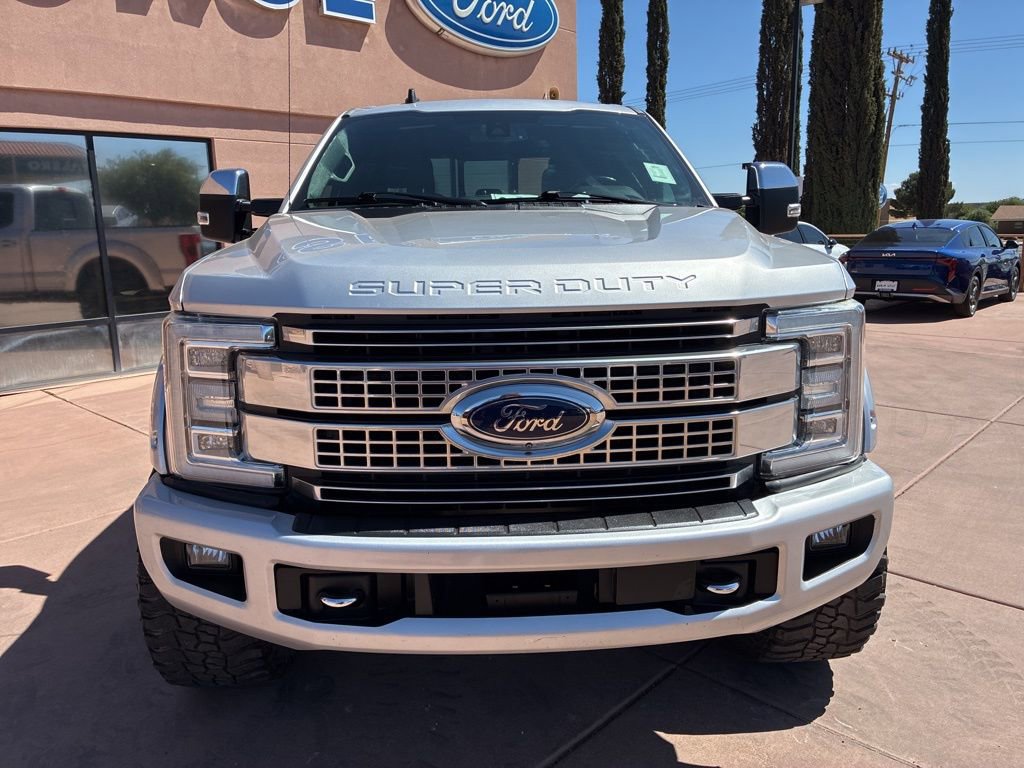 Used 2019 Ford F250 Platinum w/ Platinum Ultimate Package AWD/4WD image 12