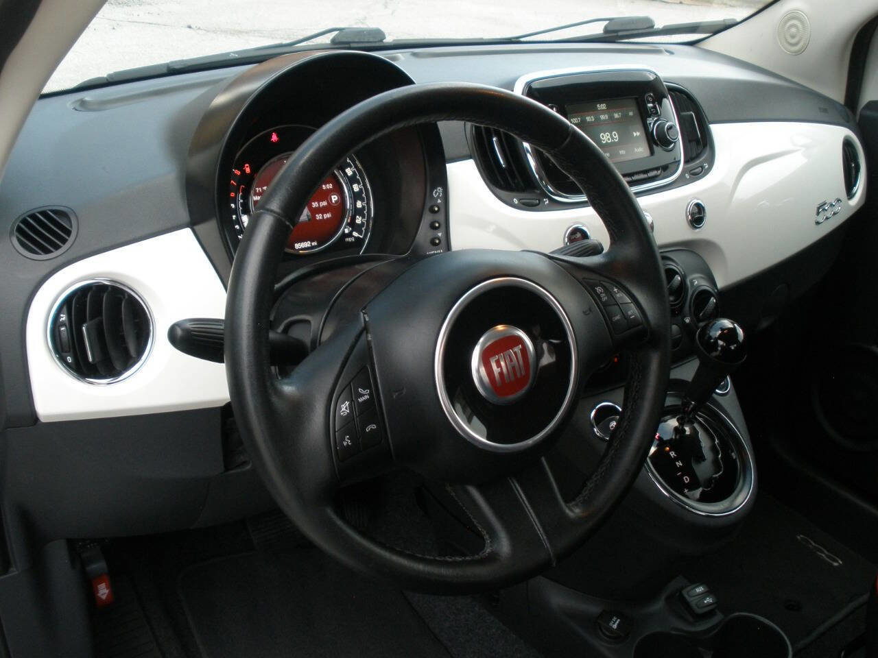 Used 2016 FIAT 500 Easy image 28