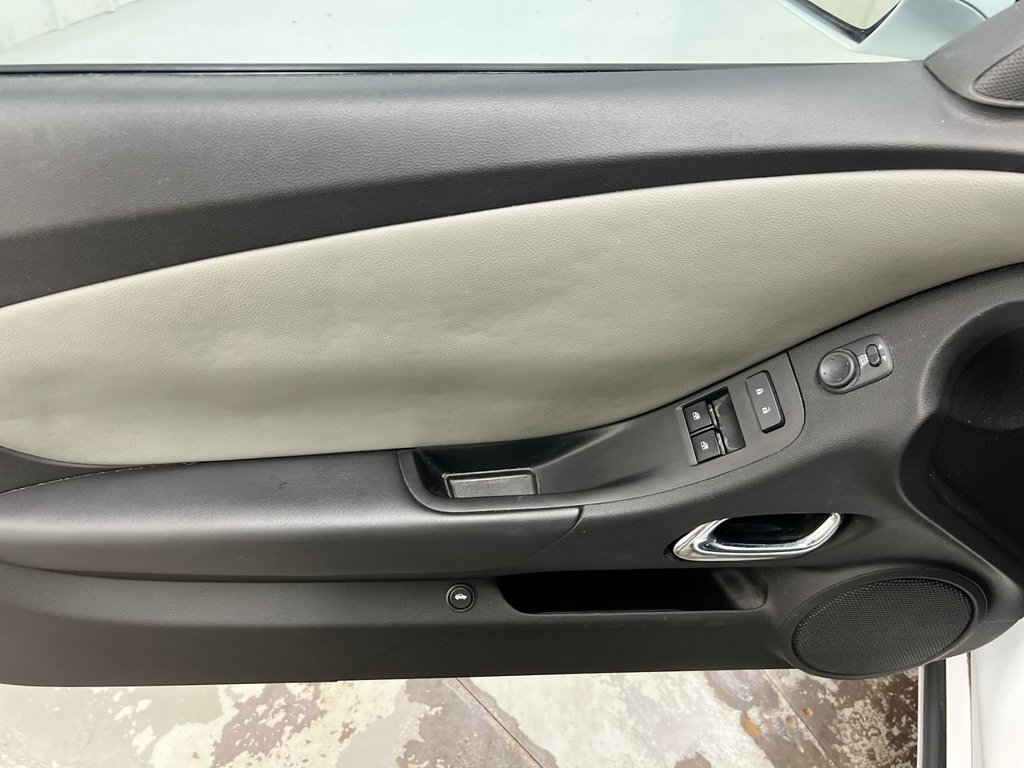 Used 2012 Chevrolet Camaro LT RWD image 19