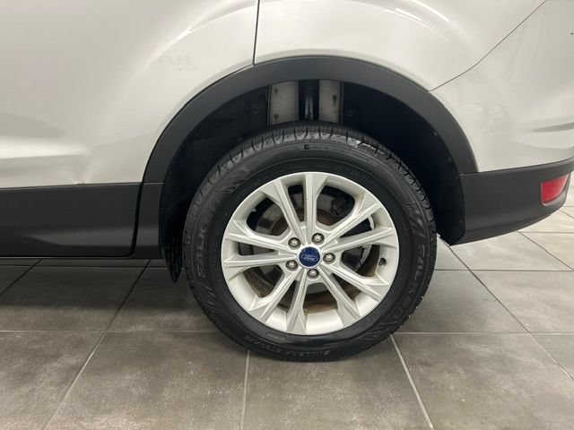 Used 2017 Ford Escape SE AWD/4WD image 29