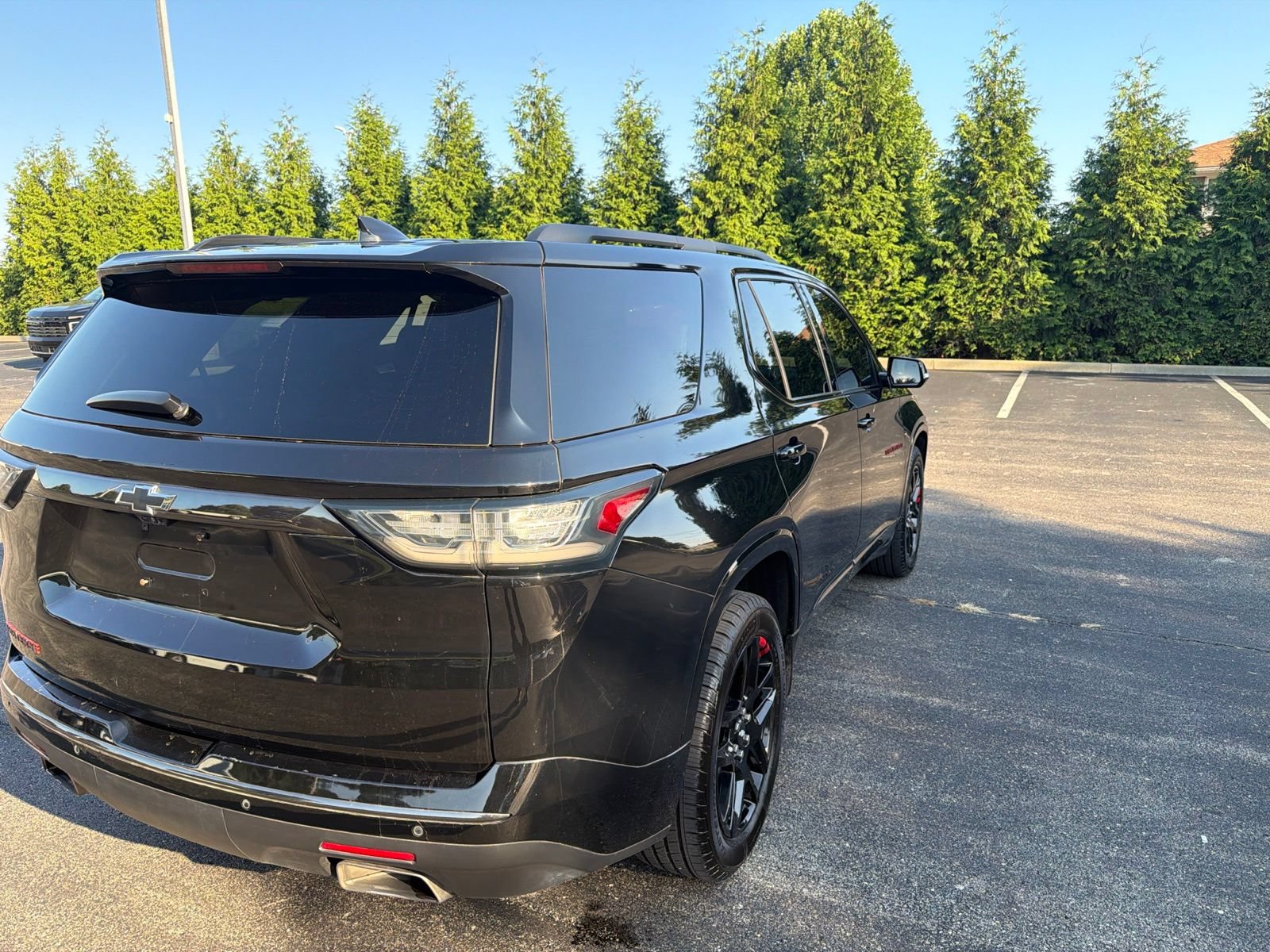 Used 2019 Chevrolet Traverse Premier w/ Redline Edition FWD image 5