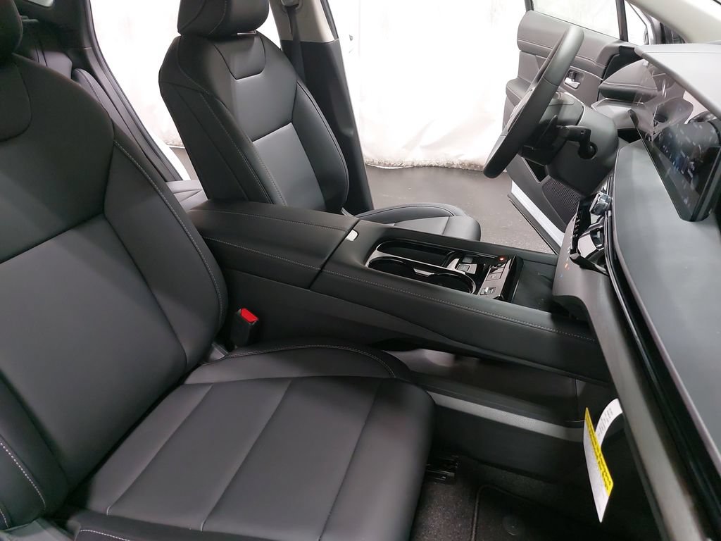 Used 2025 Nissan Murano SV AWD/4WD image 10