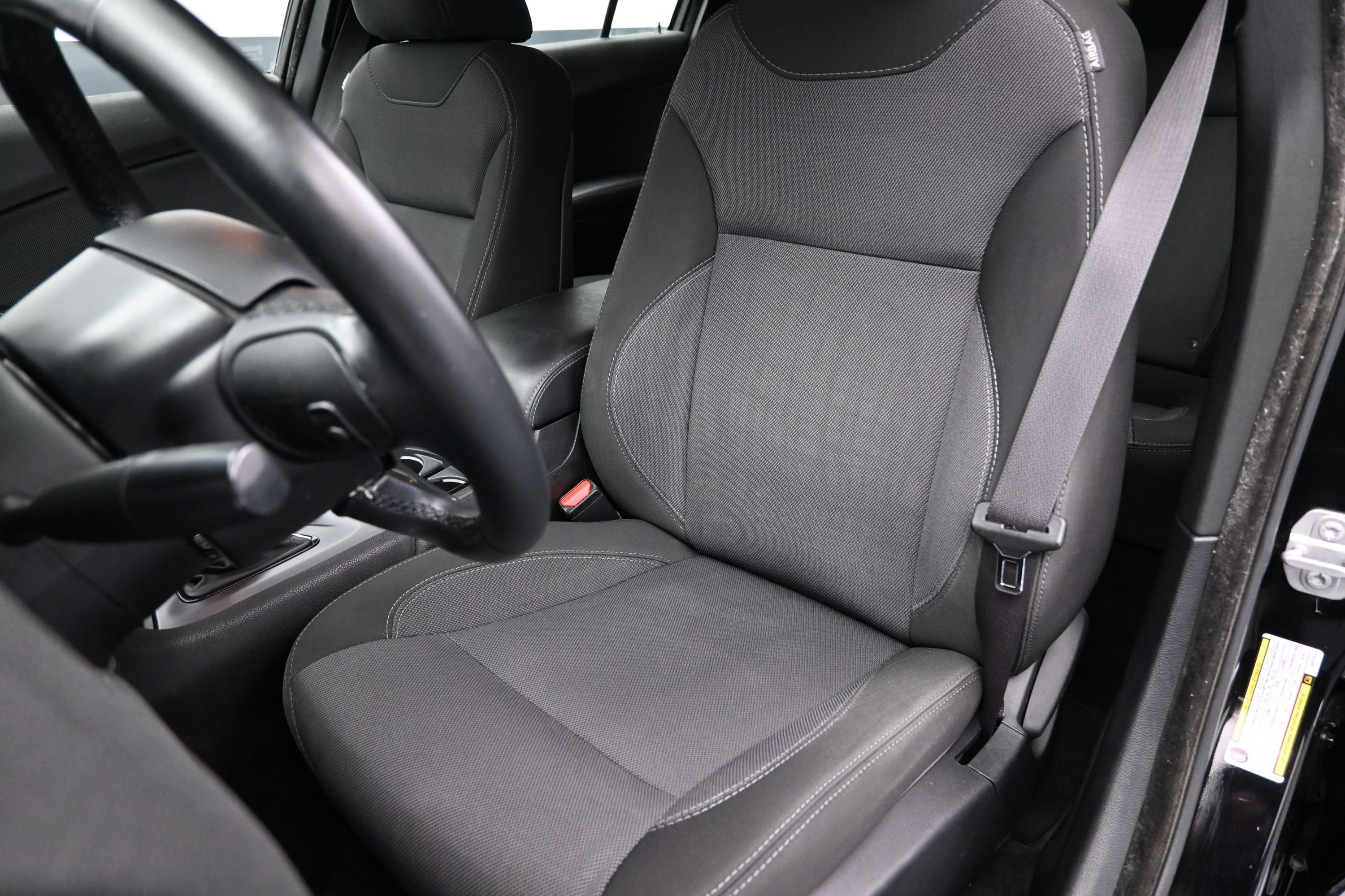 Used 2018 Dodge Charger SXT w/ Blacktop Package RWD image 21