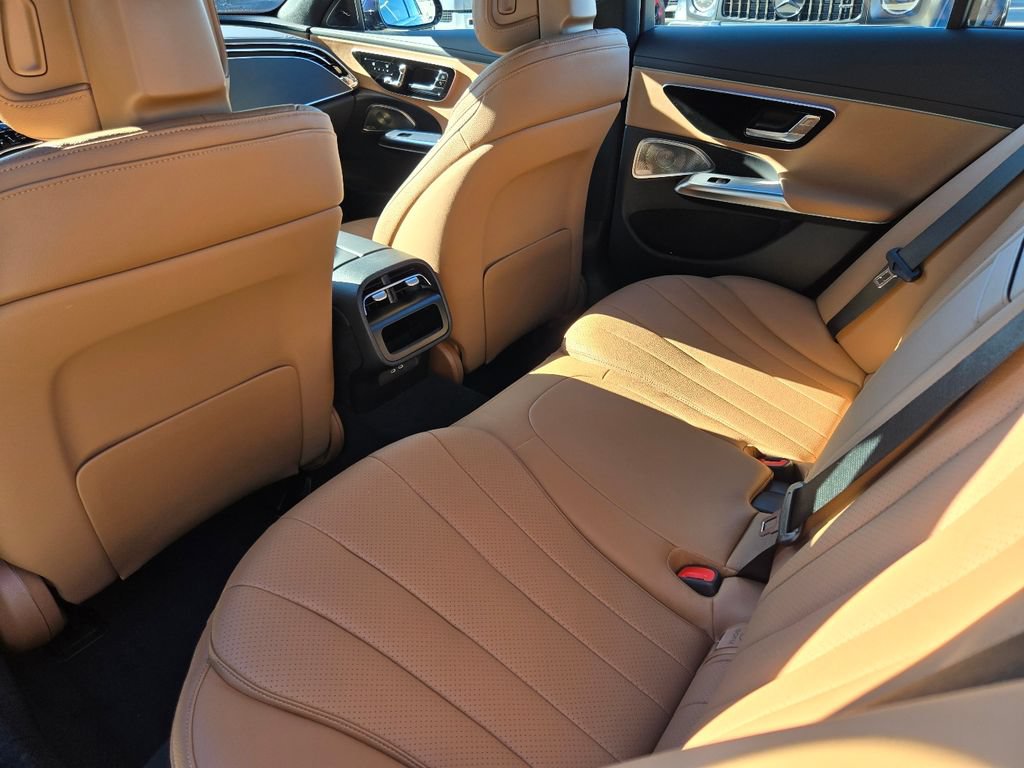 New 2026 Mercedes-Benz E 350 4MATIC Sedan image 34