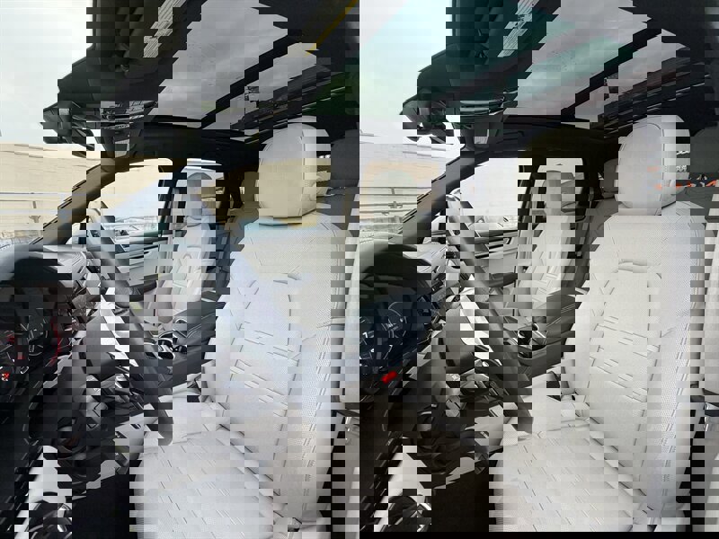 Used 2023 Porsche Cayenne S Platinum w/ Premium Package Plus image 29