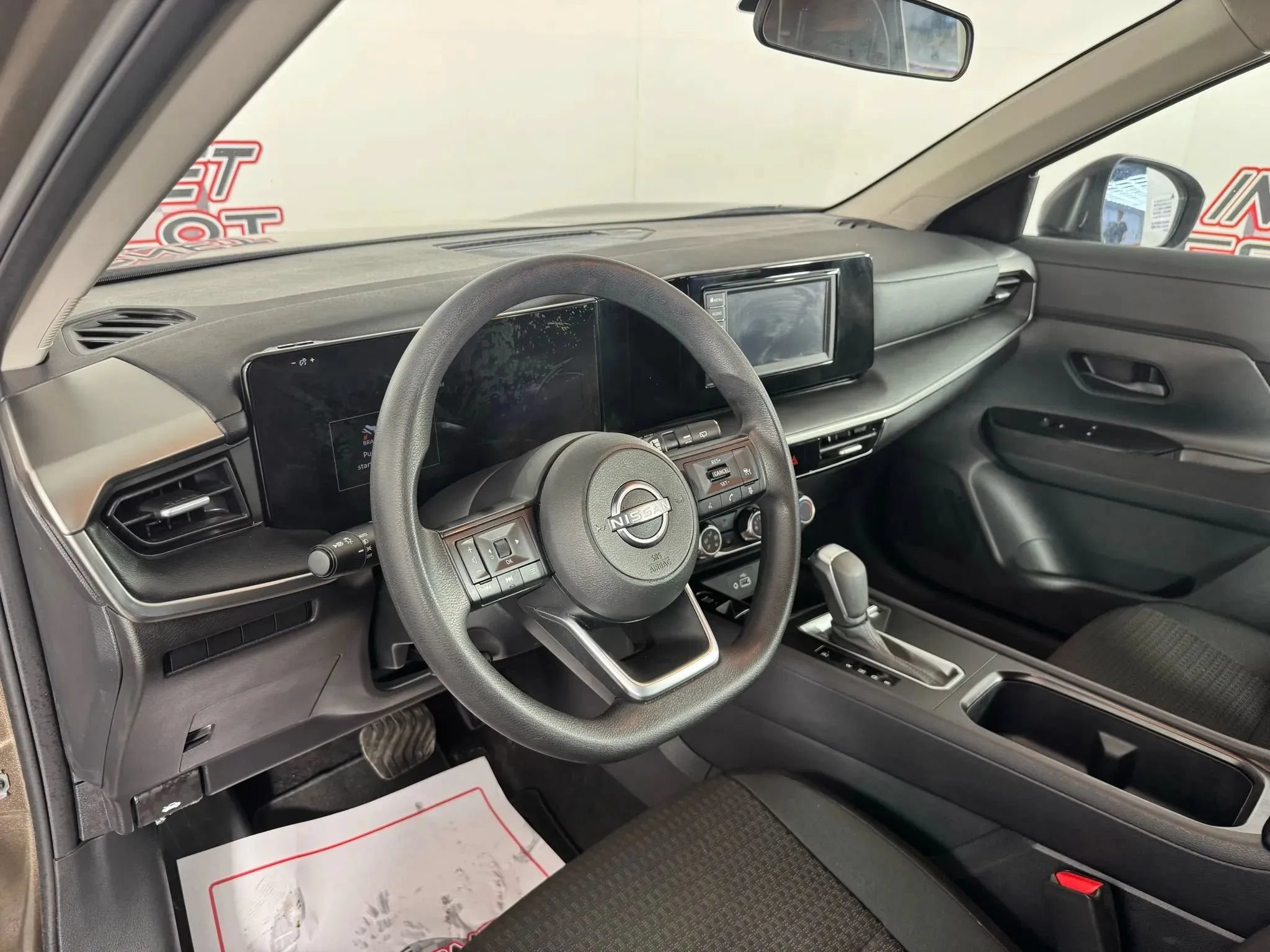 Used 2025 Nissan Kicks S AWD/4WD image 10