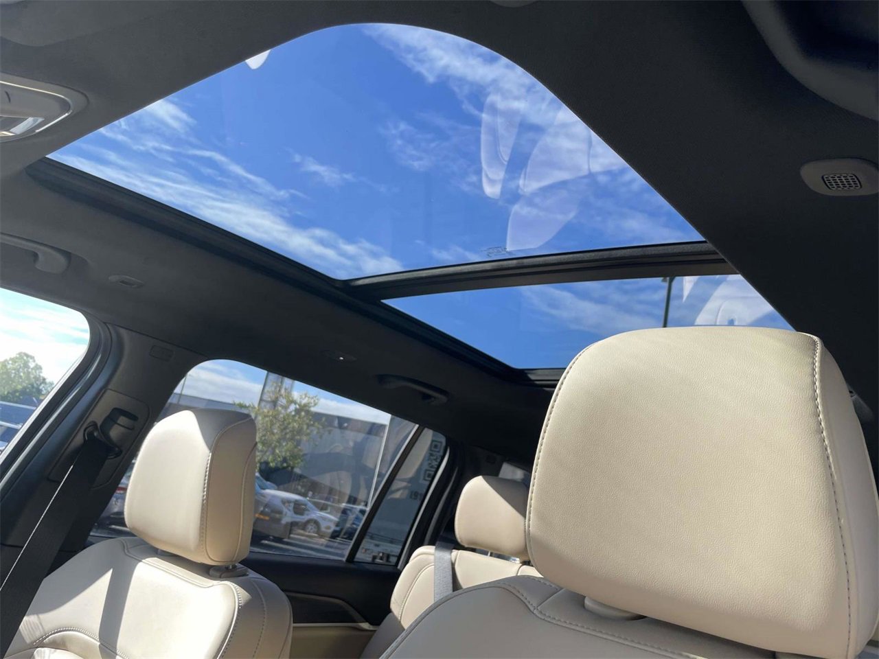 New 2025 Jeep Grand Cherokee L Limited w/ Black Appearance Package image 28