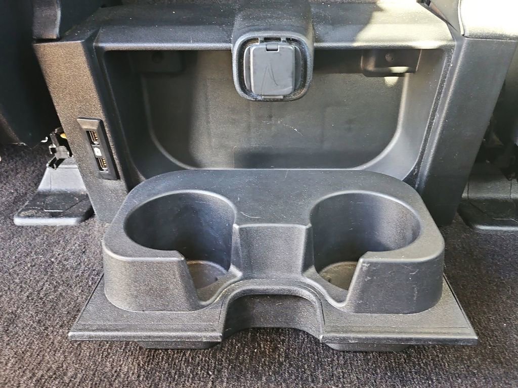 Used 2020 Ford F150 XLT image 44