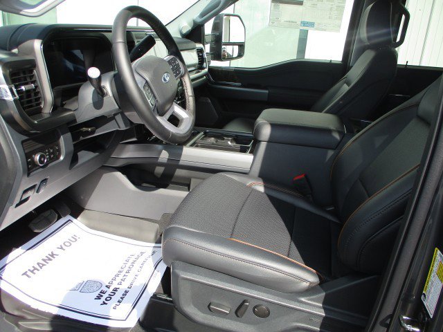 New 2026 Ford F350 Lariat w/ FX4 Off-Road Package image 11