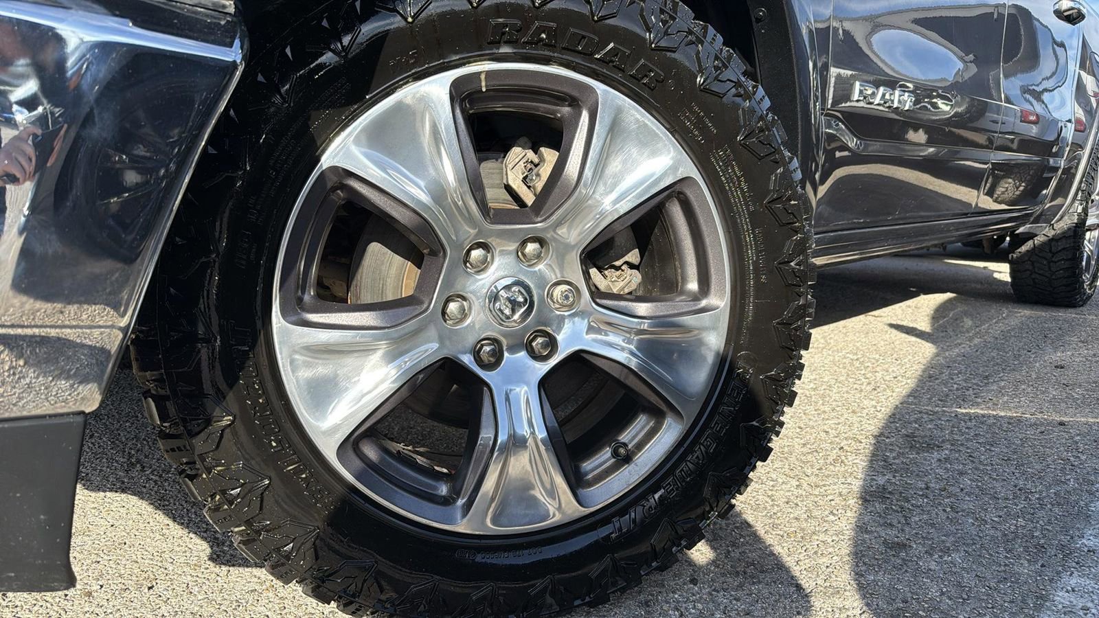 Used 2020 RAM 1500 Laramie image 9