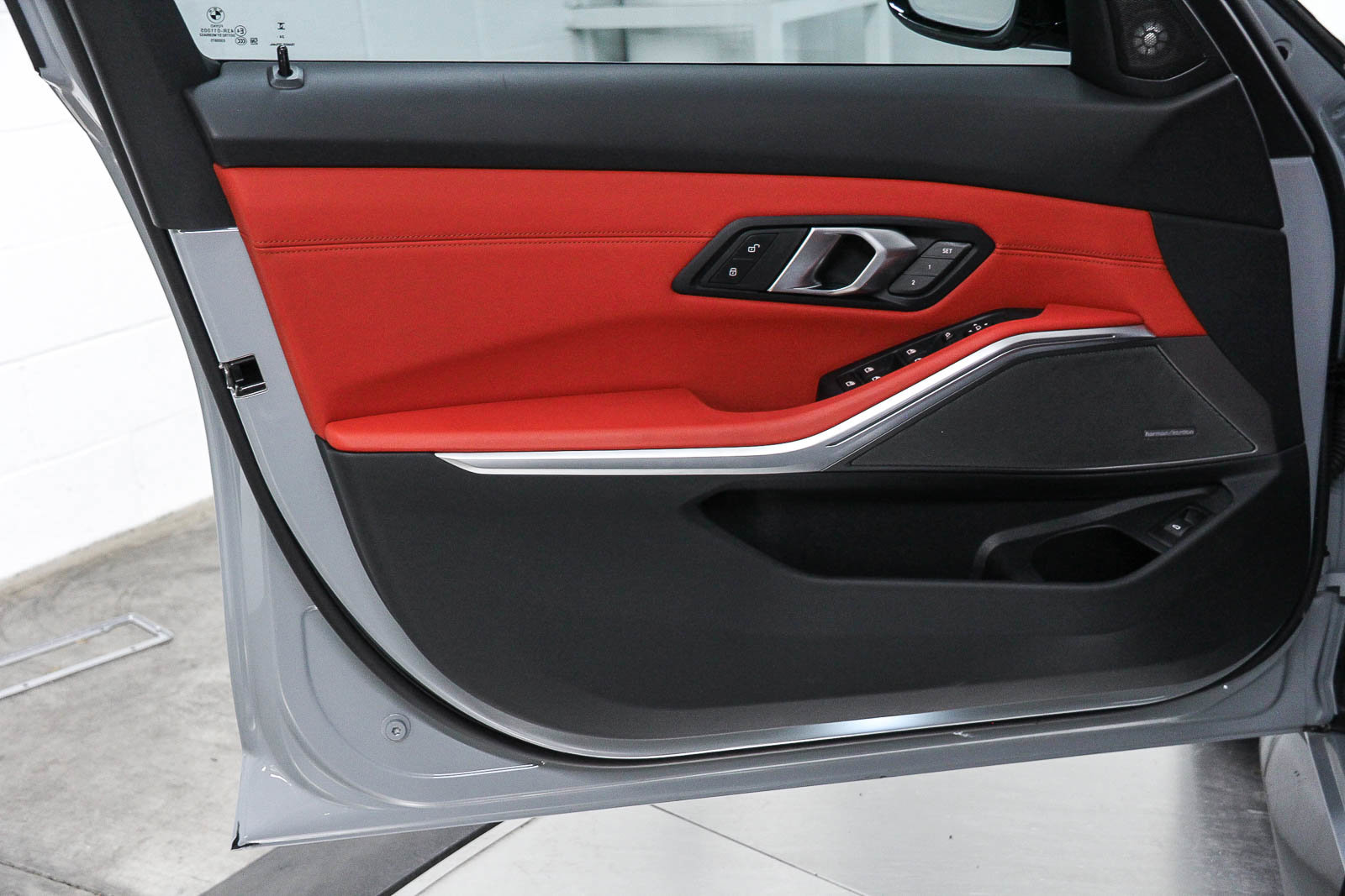 Used 2025 BMW M3 Competition w/ Executive Package image 21