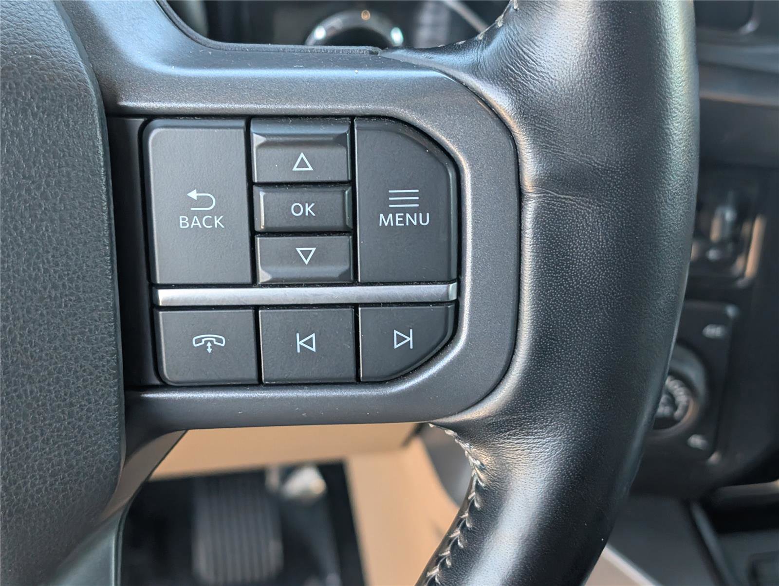 Used 2023 Ford F250 Lariat w/ Tremor Off-Road Package AWD/4WD image 26