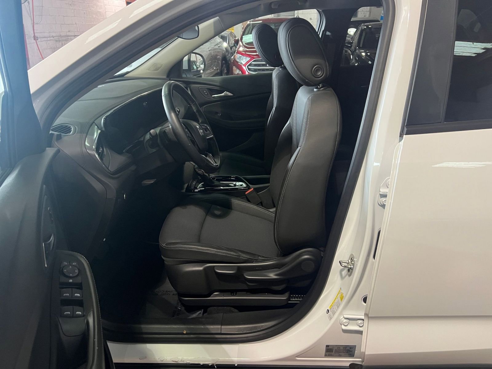 Used 2025 Buick Encore GX Preferred image 24