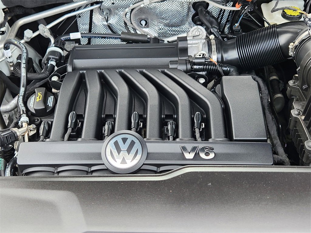 Used 2022 Volkswagen Atlas SEL Premium image 25