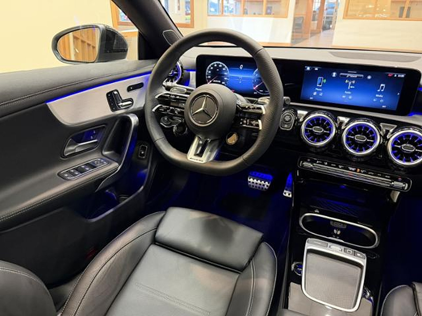 Certified 2025 Mercedes-Benz CLA 35 AMG 4MATIC image 7