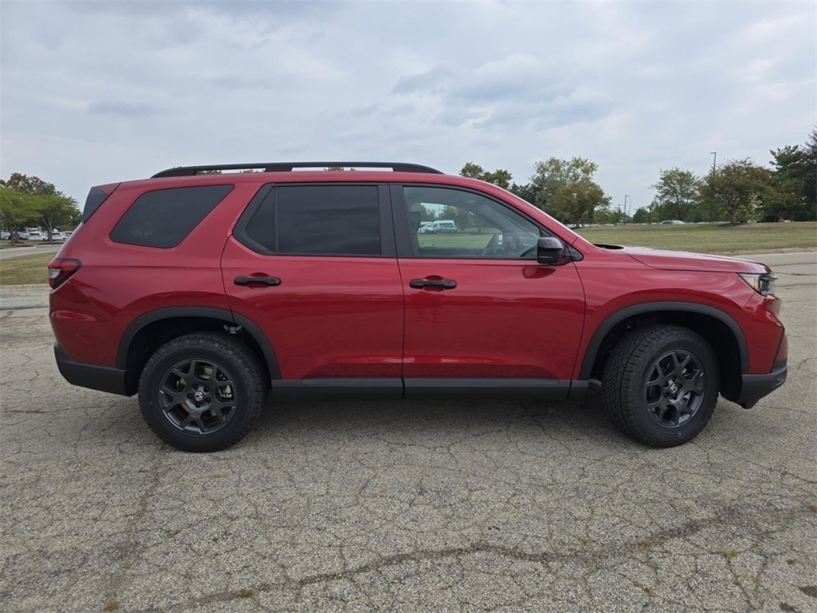 New 2025 Honda Pilot TrailSport image 21