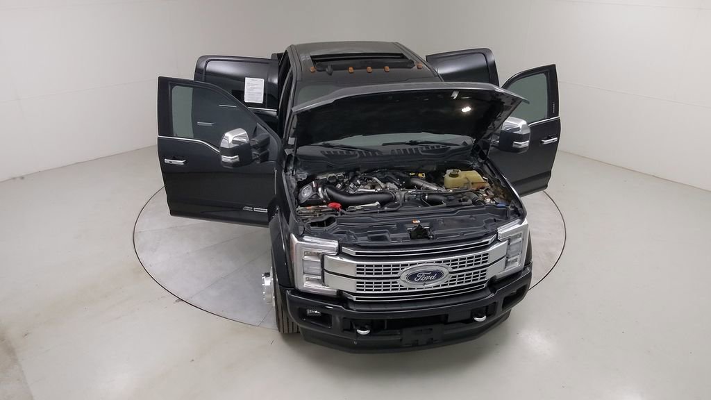 Certified 2019 Ford F450 Platinum w/ Platinum Ultimate Package image 49
