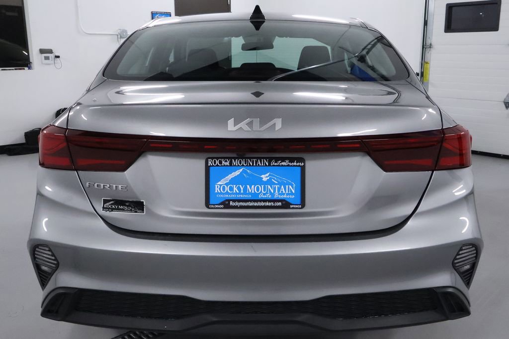 Used 2024 Kia Forte LXS image 6