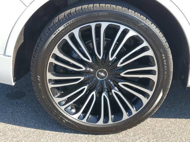 Used 2023 Lincoln Aviator Black Label w/ Dynamic Handling Package AWD/4WD image 34