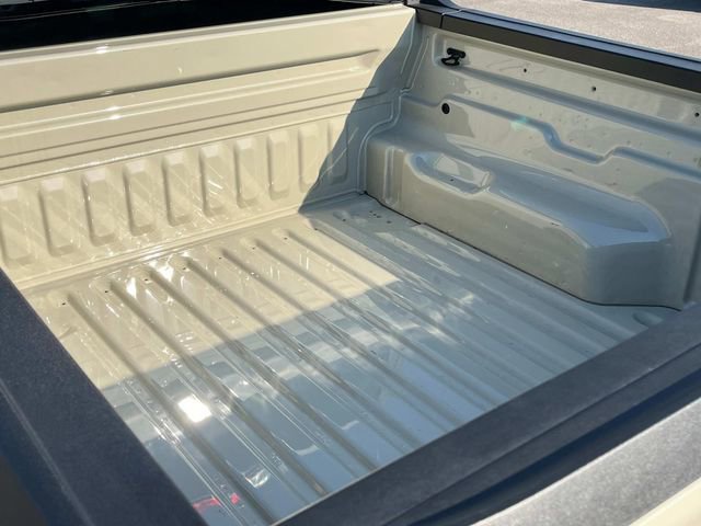 Used 2025 Ford Maverick XL w/ Equipment Group 102A image 13