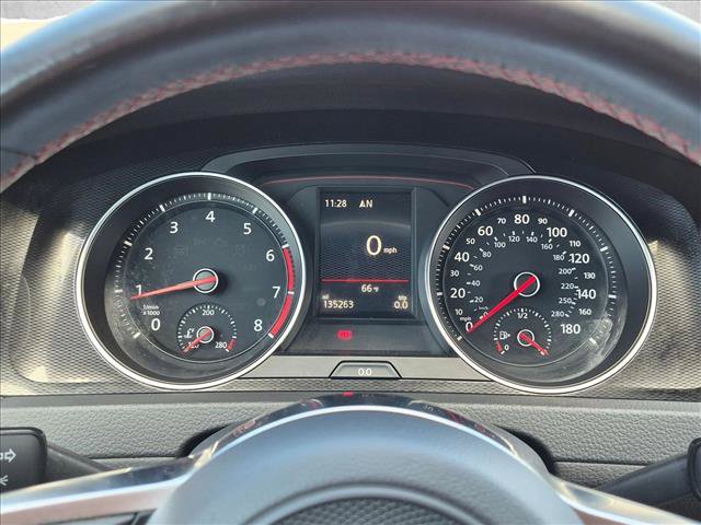 Used 2017 Volkswagen Golf 4-Door FWD image 8