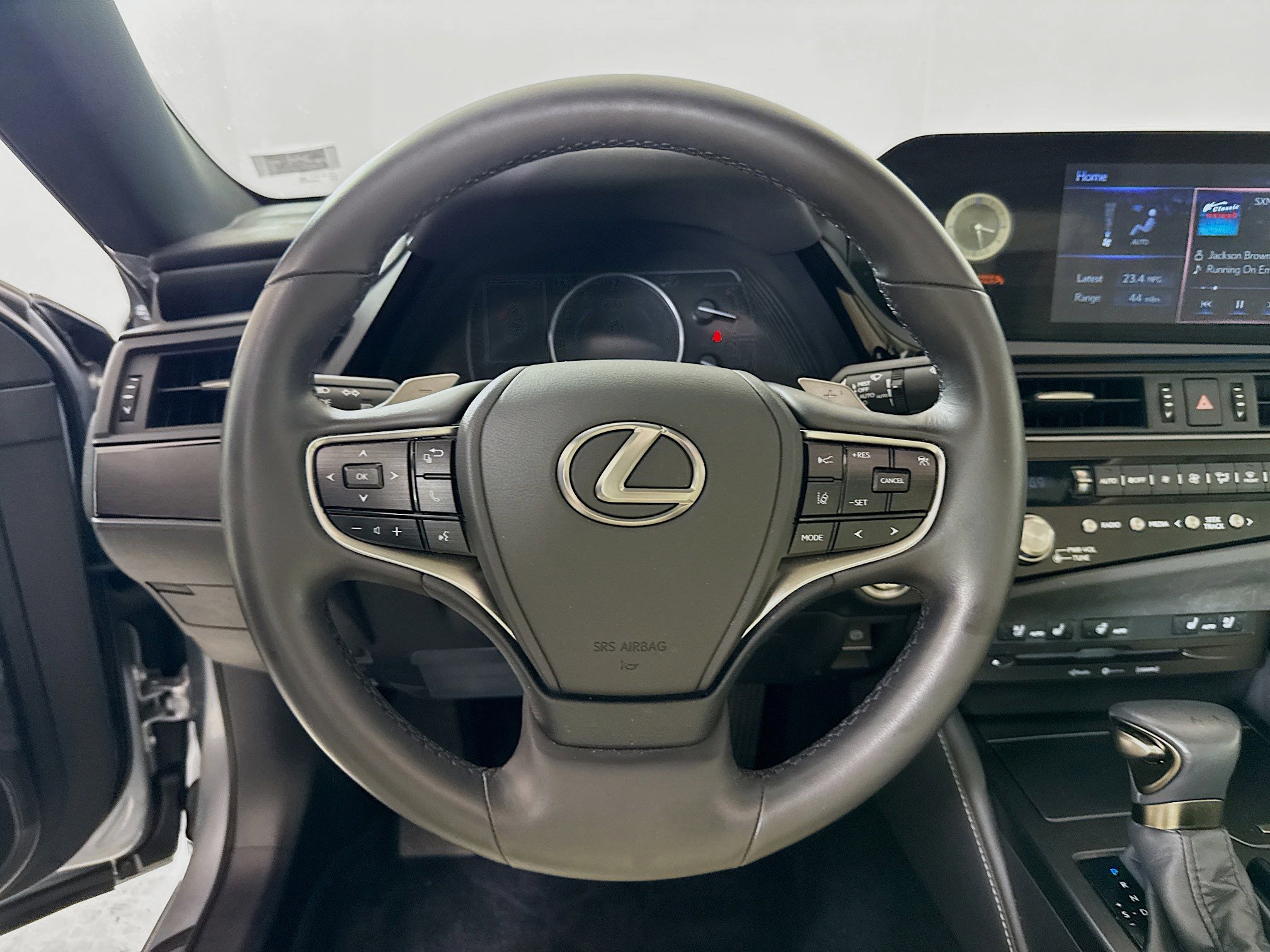 Certified 2022 Lexus ES 350 w/ Premium Package image 12