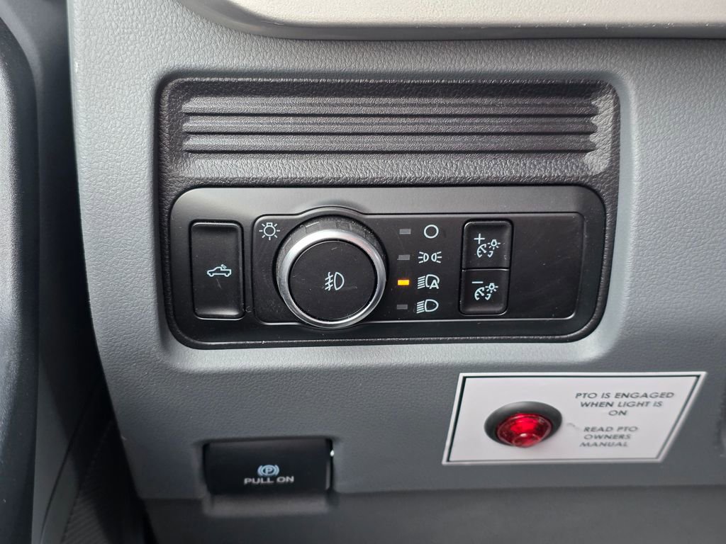 New 2026 Ford F550 4x4 Supercab Super Duty image 62