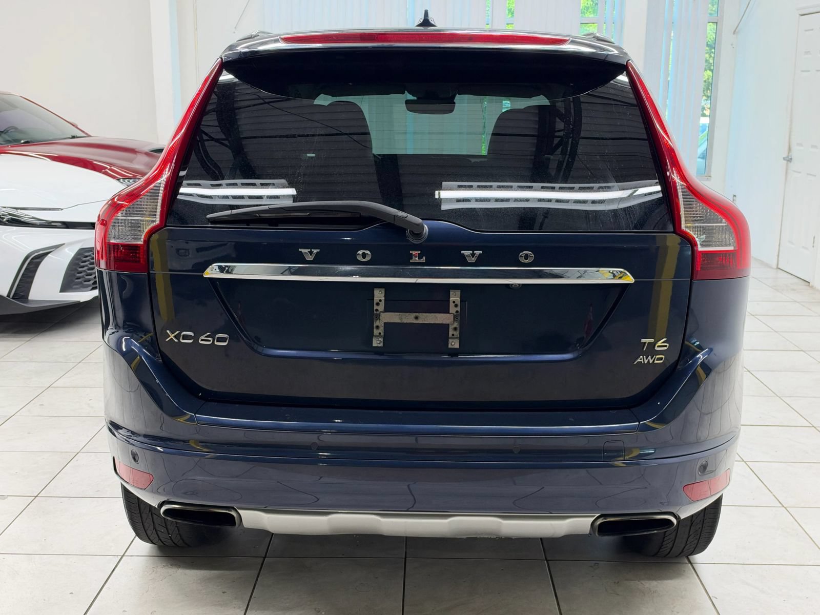 Used 2015 Volvo XC60 T6 AWD/4WD image 8