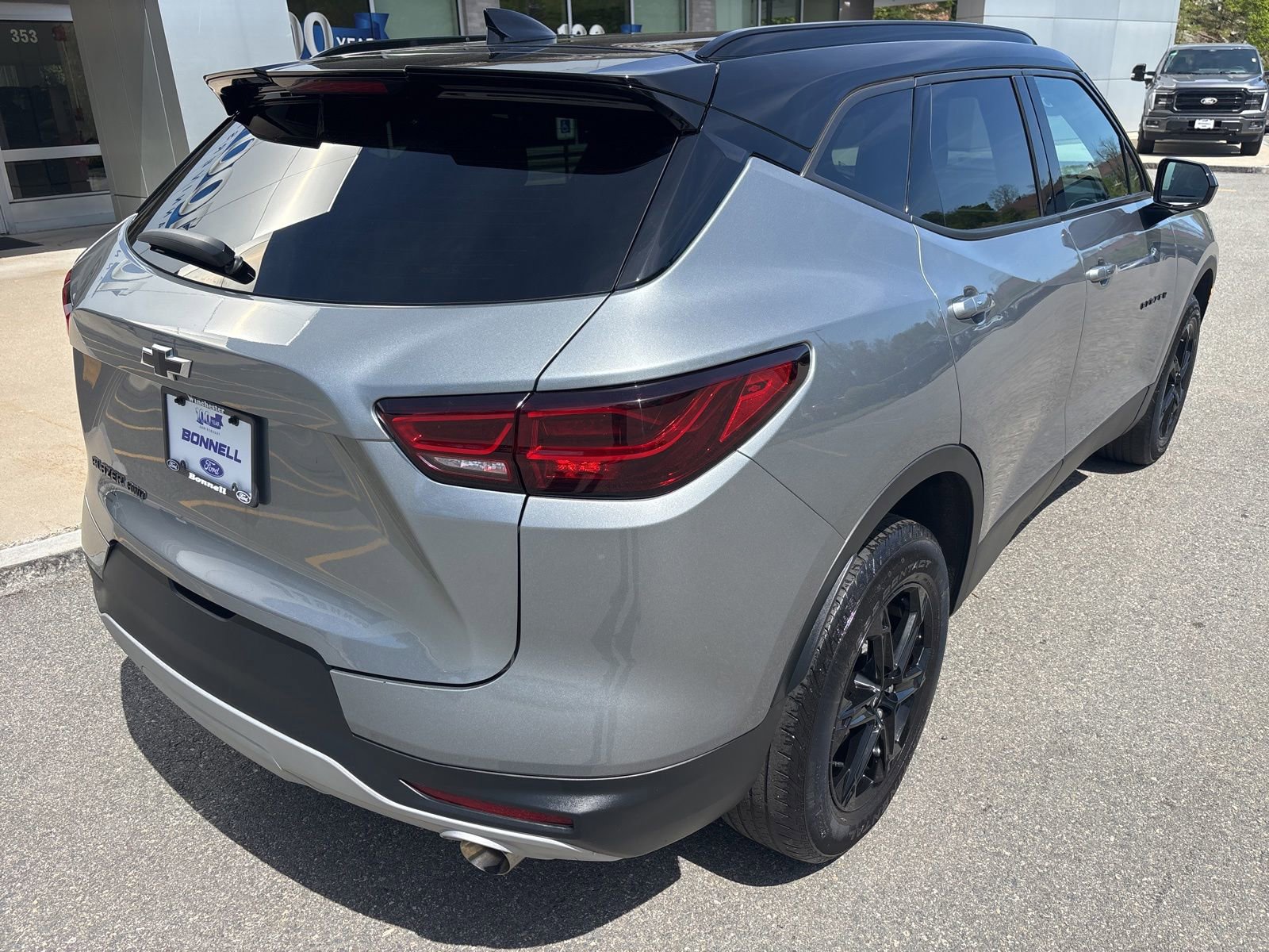 Used 2023 Chevrolet Blazer LT w/ Convenience Package AWD/4WD image 4