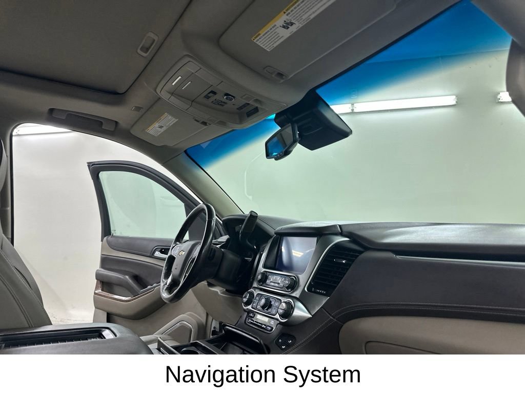 Used 2020 Chevrolet Suburban Premier AWD/4WD image 18