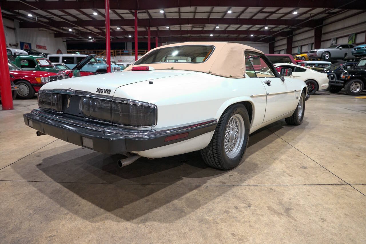 Used 1992 Jaguar XJS V12 Convertible RWD image 24