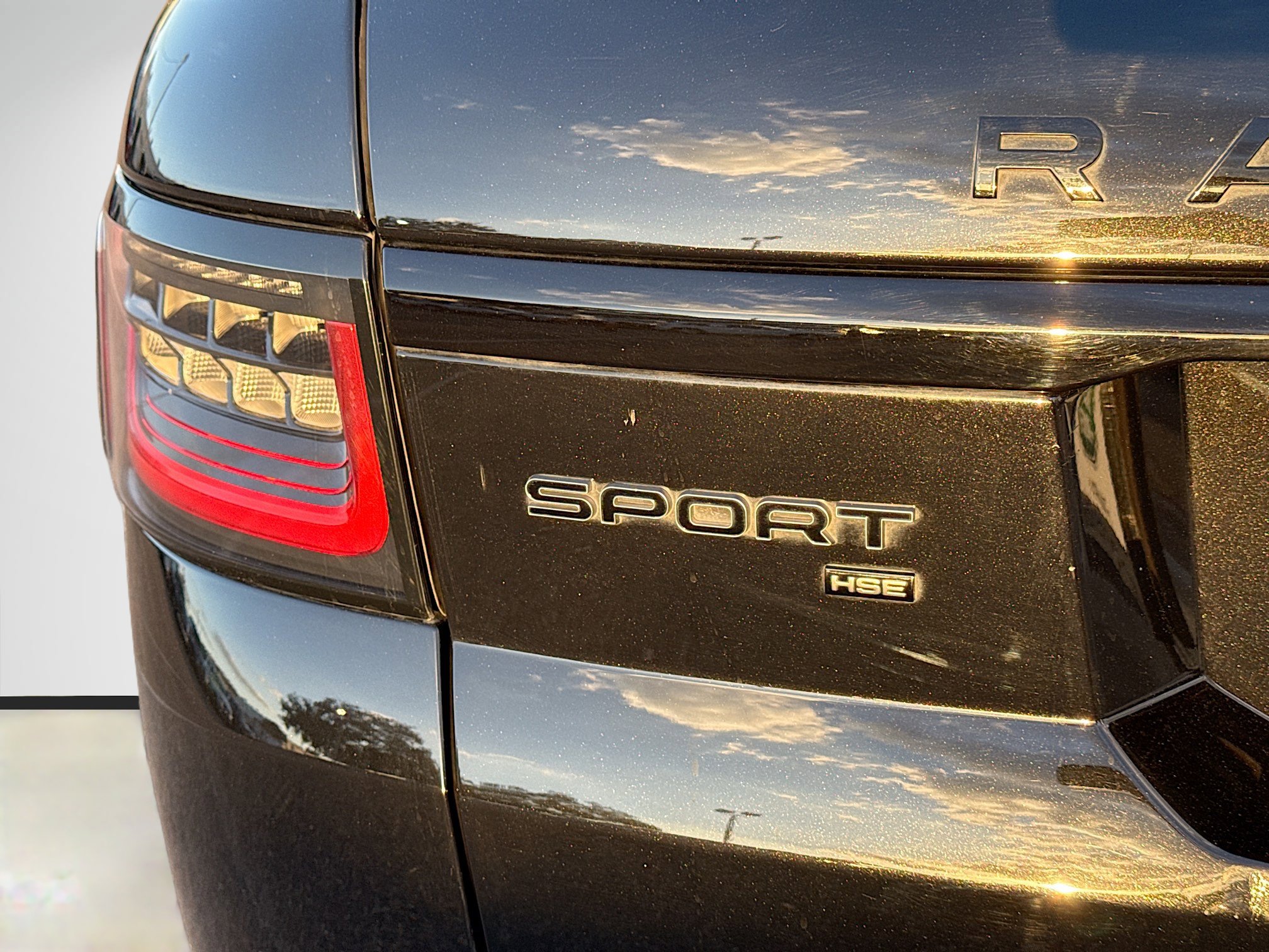 Used 2022 Land Rover Range Rover Sport HSE Silver Edition image 10