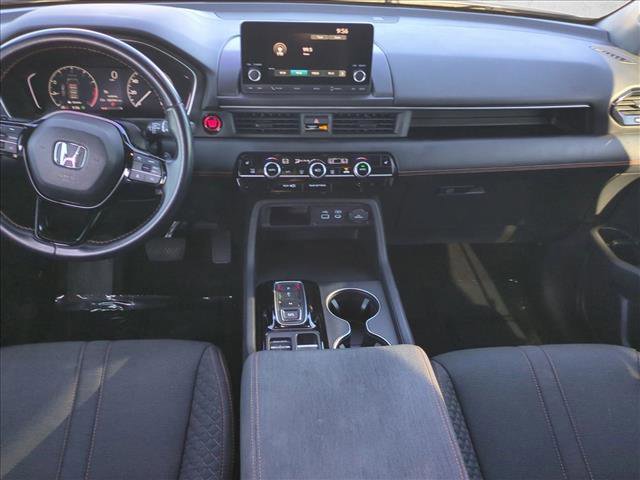 Used 2023 Honda Pilot Sport image 17