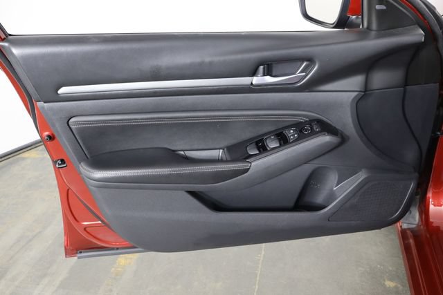 Used 2021 Nissan Altima 2.5 SV FWD image 19
