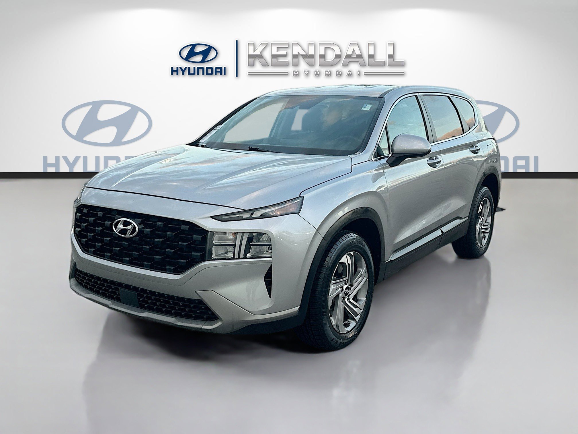 Used 2023 Hyundai Santa Fe SE image 3