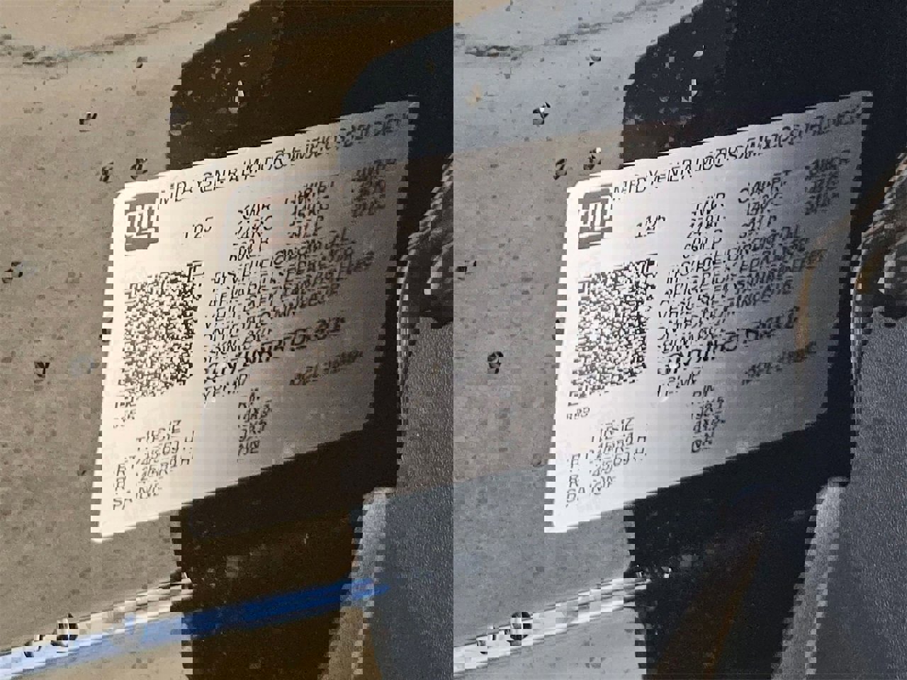 New 2026 Chevrolet Equinox EV LT image 27