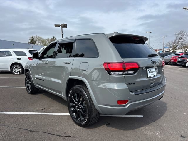 Used 2022 Jeep Grand Cherokee Laredo X AWD/4WD image 8