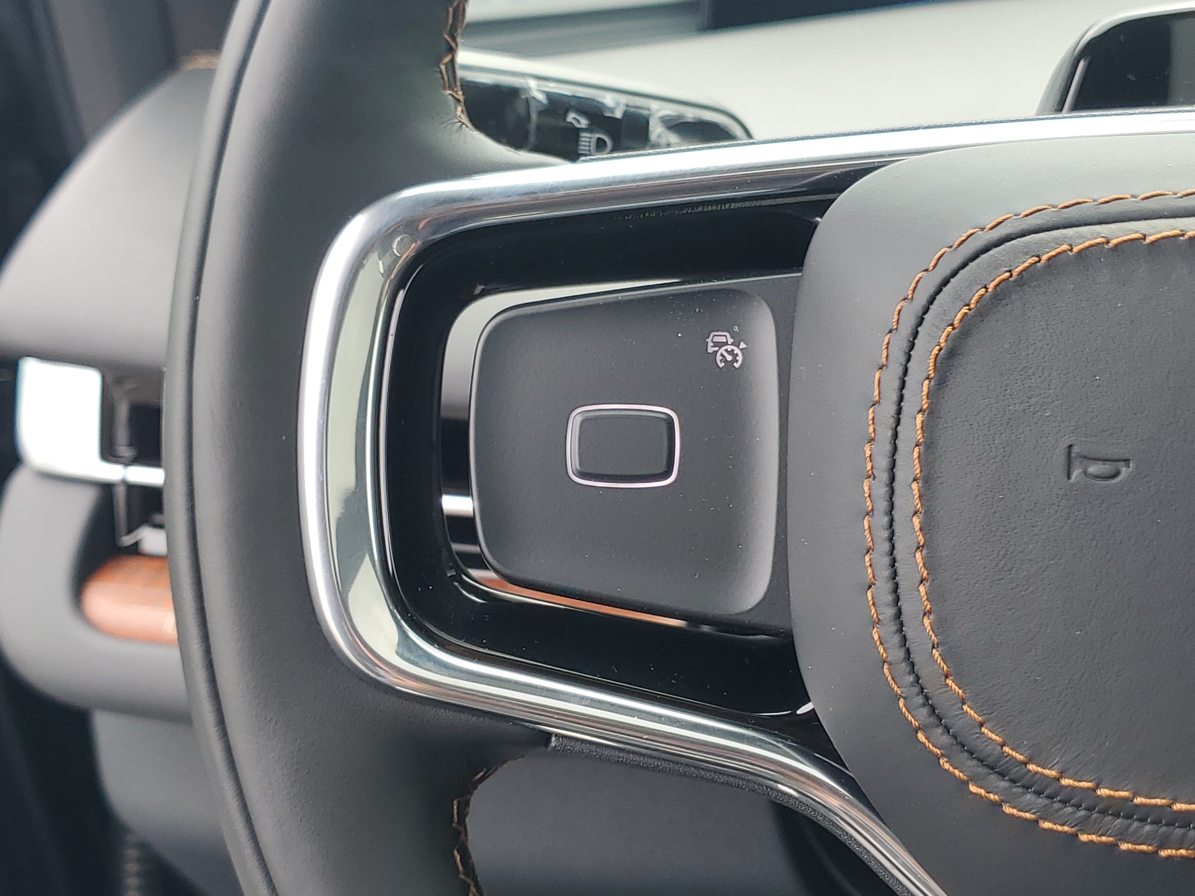 New 2026 Lincoln Navigator L Black Label AWD/4WD image 17