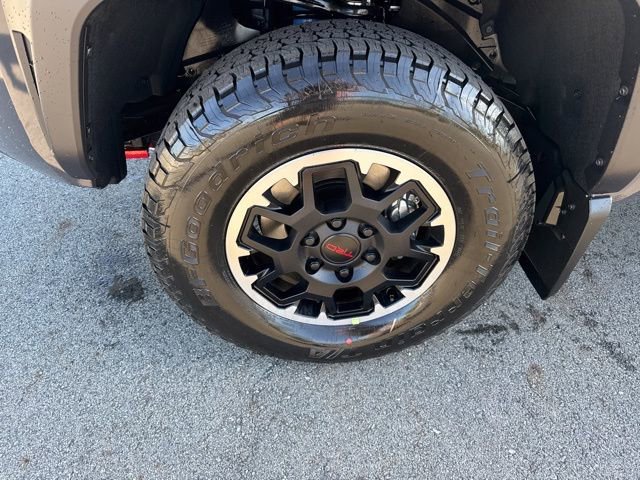 New 2026 Toyota Tacoma TRD Off-Road AWD/4WD image 9