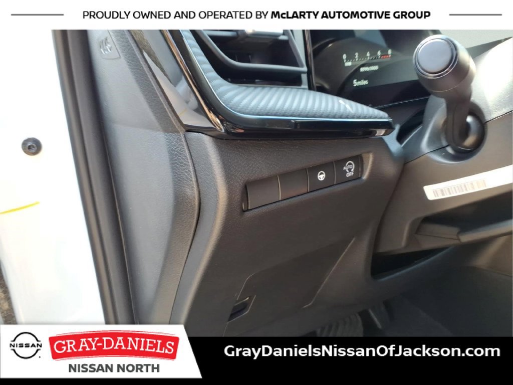 New 2027 Nissan Kicks SR FWD image 12