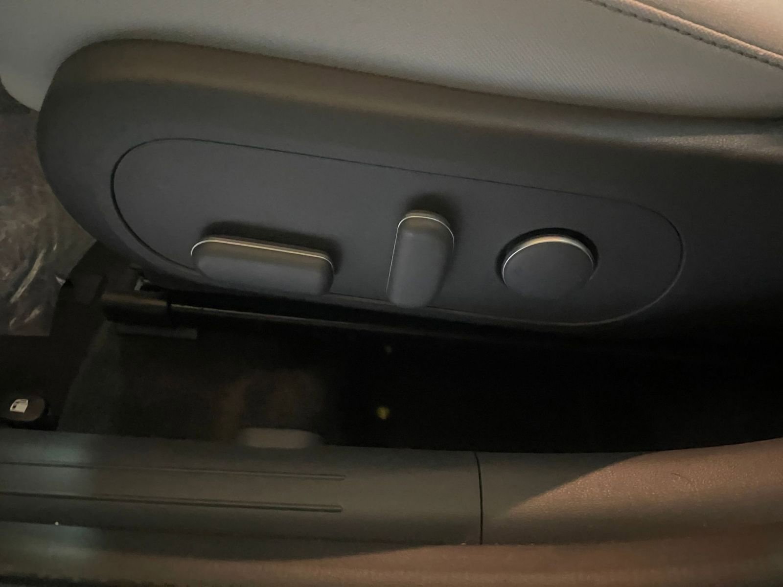 Used 2025 Hyundai Kona SEL image 23