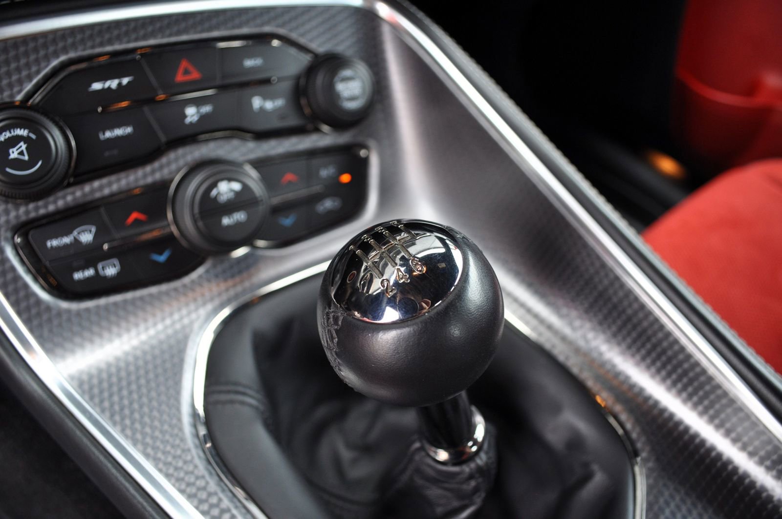 Used 2015 Dodge Challenger SRT Hellcat image 34